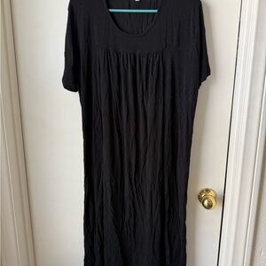 Black Short Sleeve Maternity Dress